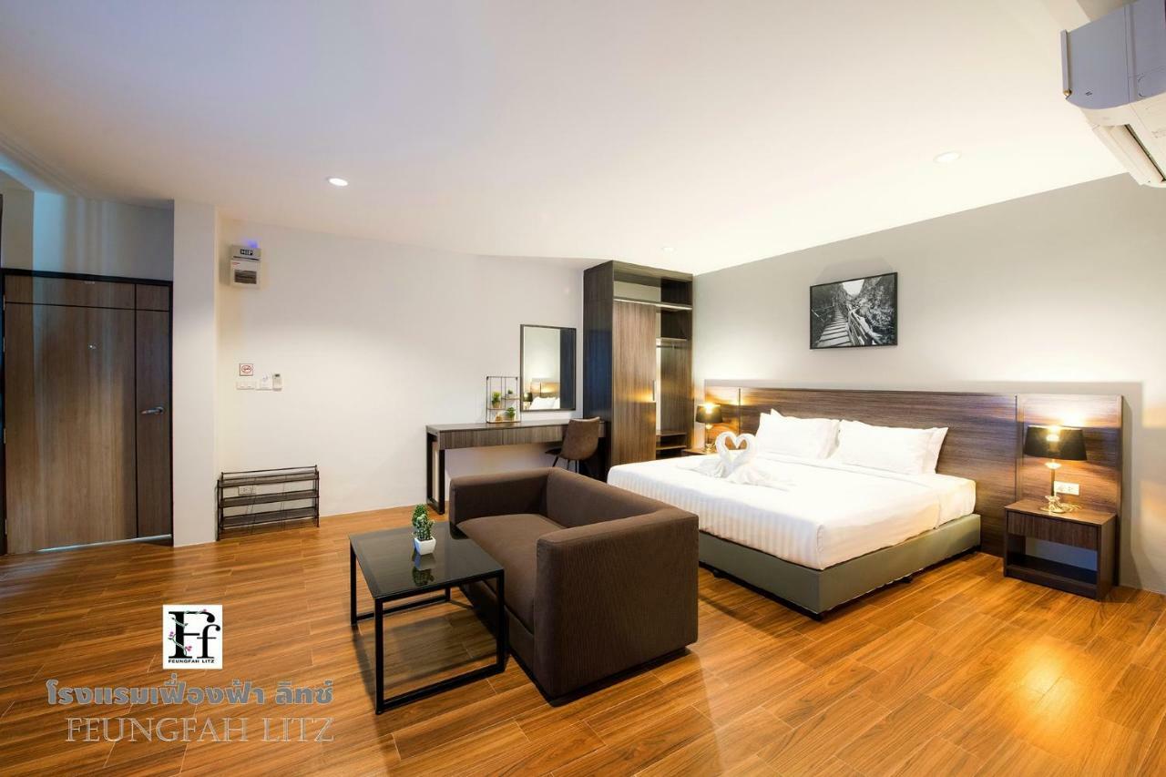 เฟื่องฟ้า ลิทซ์ Hotel เพชรบูรณ์ ภายนอก รูปภาพ