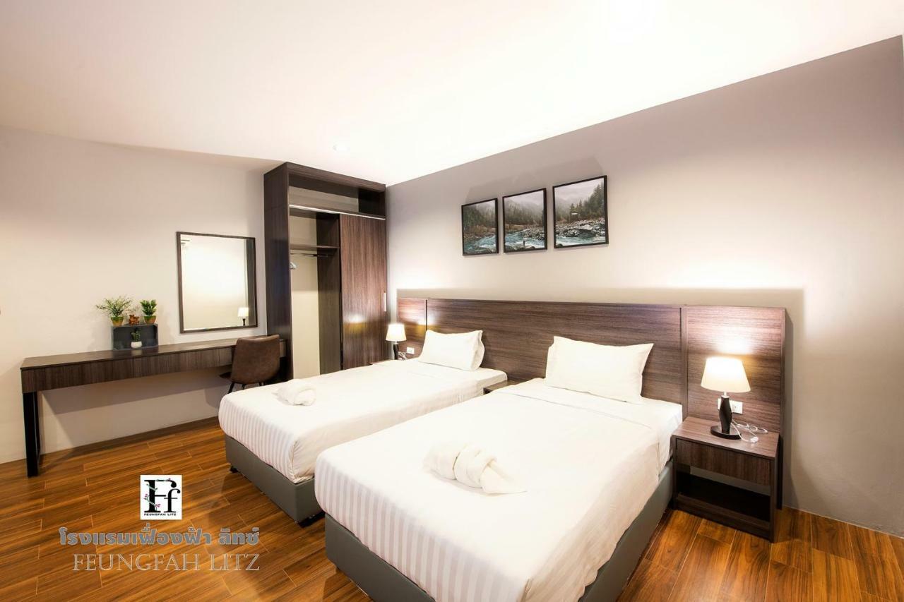 เฟื่องฟ้า ลิทซ์ Hotel เพชรบูรณ์ ภายนอก รูปภาพ